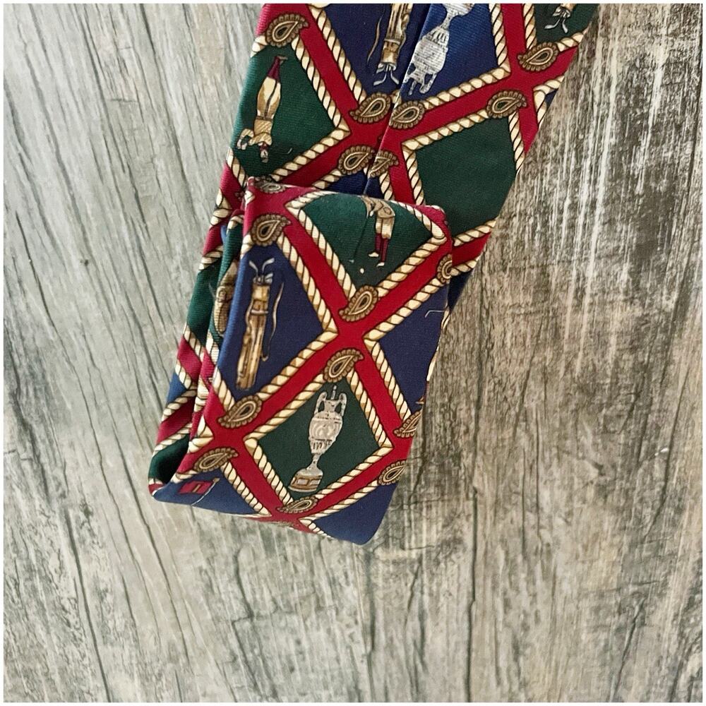 Tommy Hilfiger Vintage 100% Silk Necktie Men Golf Country Club Crest Preppy - Picture 8 of 8